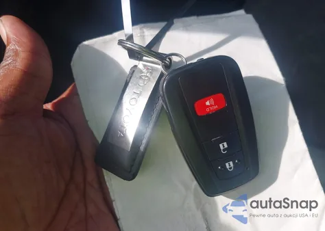 2019 Toyota Rav4 Xle из США, поврежденный, VIN JTMW1RFV6KJ013251